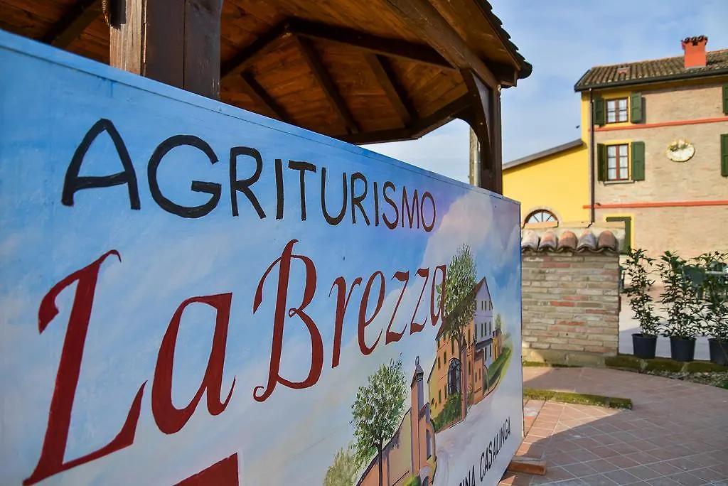 Agriturismo La Brezza Castelnovo di Sotto Bed & Breakfast
